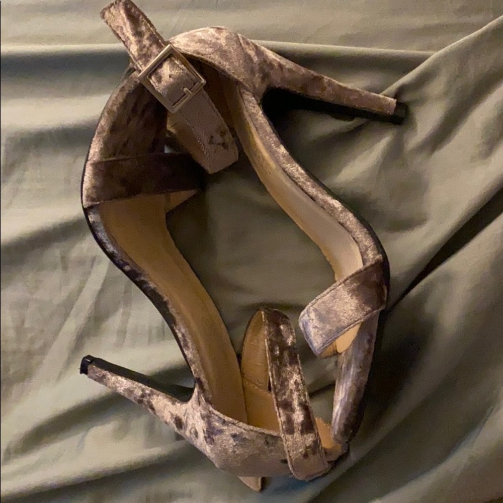 Charlie Albert Crushed Velvet Pumps